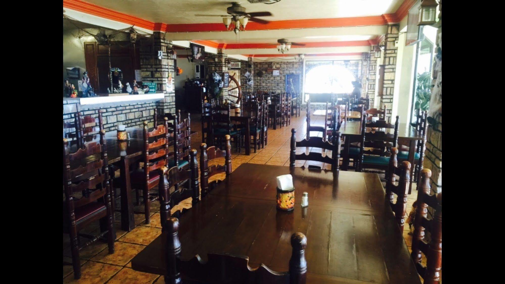 Camalú La Cueva Del Pirata酒店 外观 照片